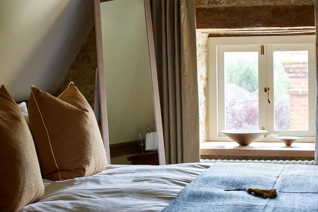 Dawn At The Sun Felmersham, Our Signature Duplex *